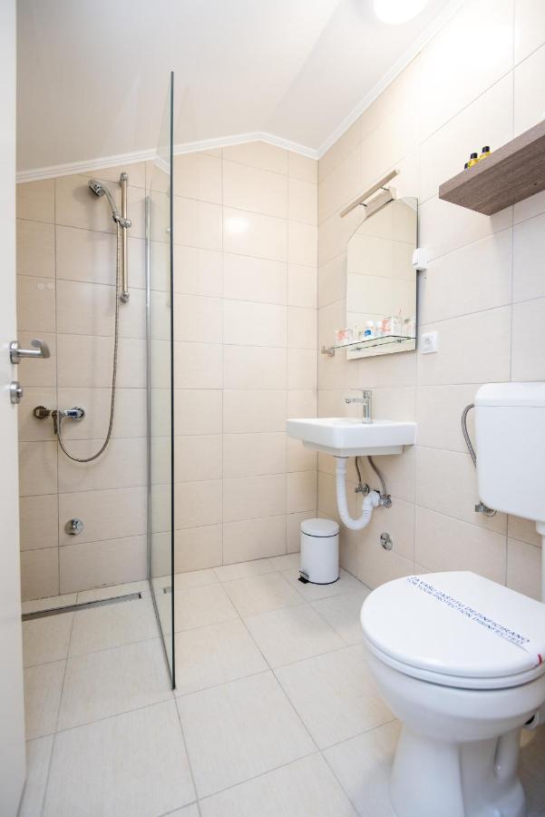 Guesthouse Bebek Сараево Екстериор снимка